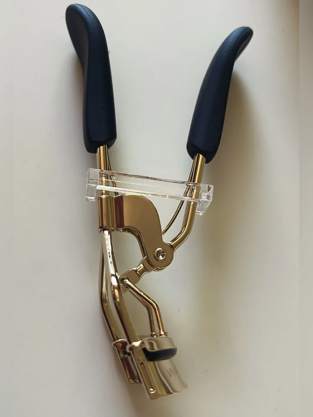 Dolce & Gabbana Gold Eyelash Curler with Black Handles